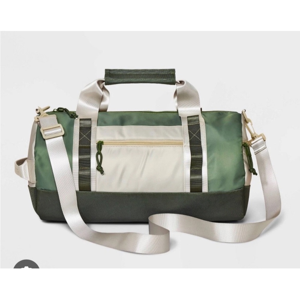 Goodfellow & Co Green and Cream Duffel Bag